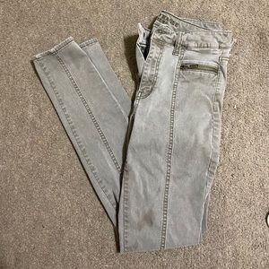 Green American Eagle size 4R jeans.